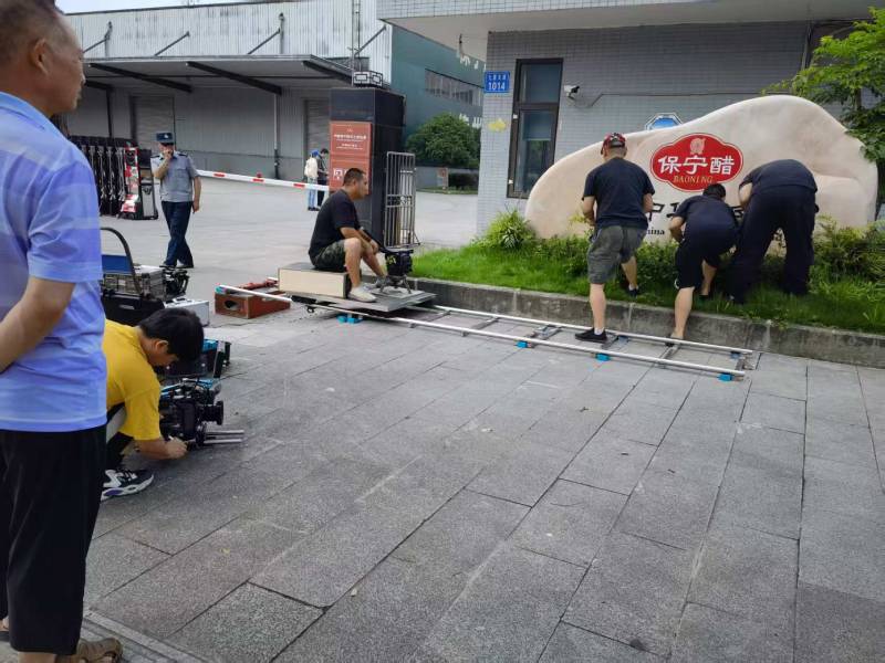 阿克苏广告片拍摄公司核心优势：全流程服务，让品牌广告片省心更出彩
